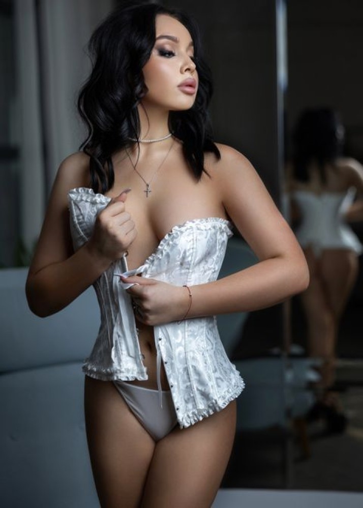 Индивидуалка Эмилия фото № 2 в городе Соликамск